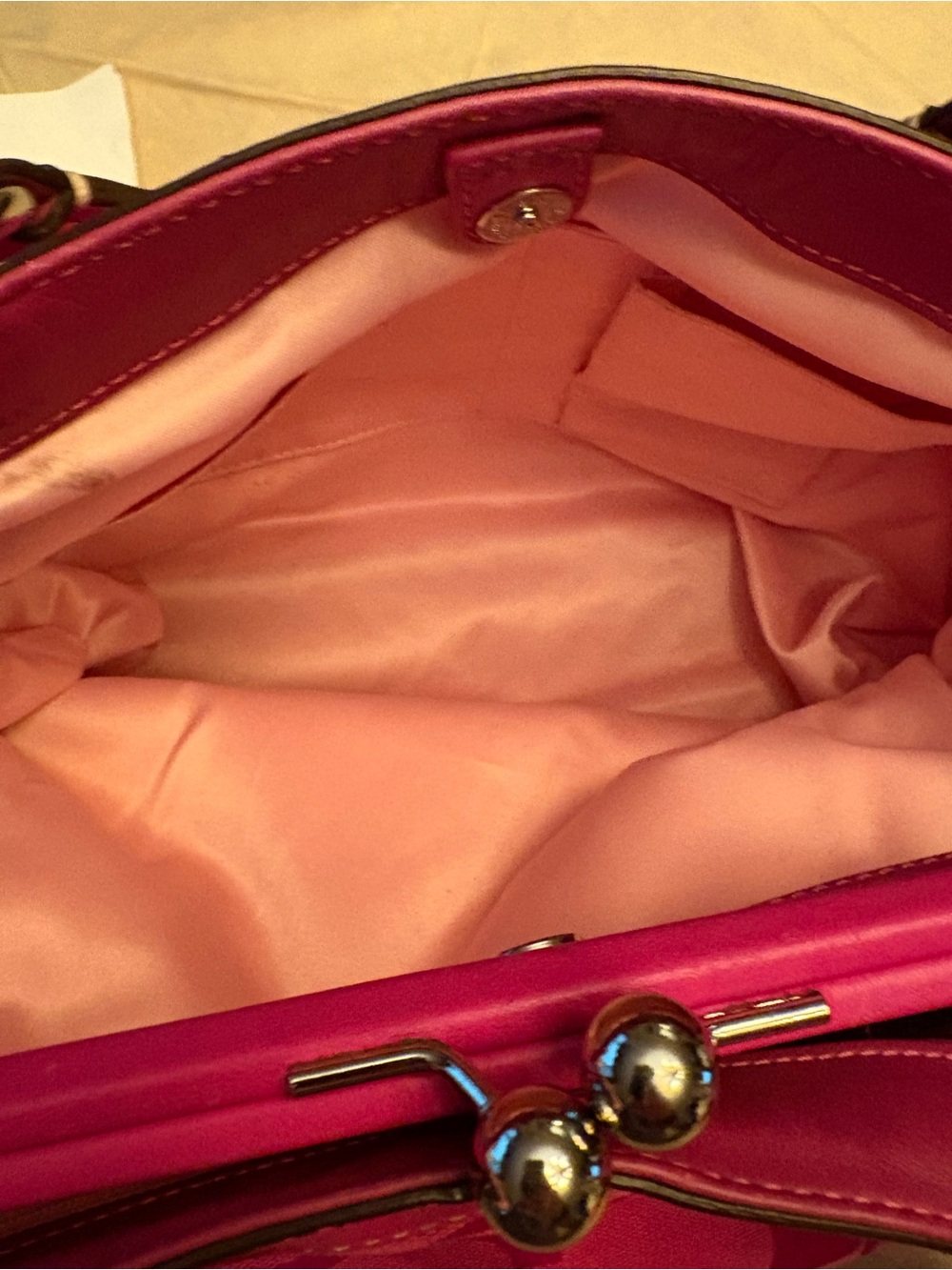 Coach Signature Laura Carryall in Magenta/Hot Pink. 14940 - Picture 5 of 16